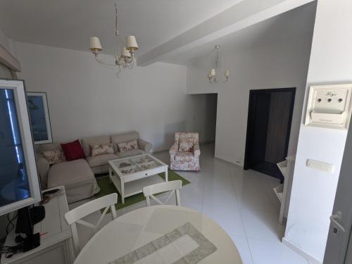 Lovely and spacious apartment next to the mountain