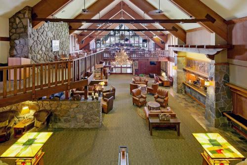 Restaurante, Mammoth Mountain Inn in Lagos Mammoth (CA)
