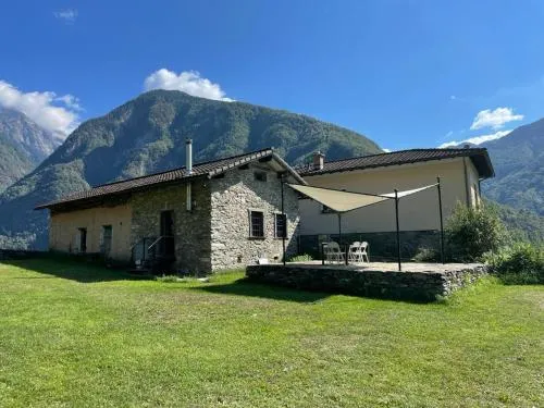 Rustico a Roveredo GR in Roveredo, Schweiz