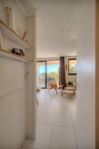 Apartment image 10