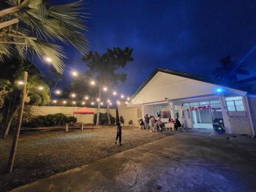 Hiraya Bed and Breakfast near สนามบินโรซัส