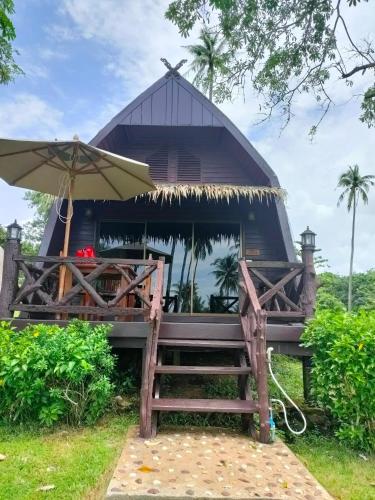 Koh Kood Beach Resort Room Type - Bali House with Sea View Koh Kood Beach Resort Room Type - Bali House with Sea View