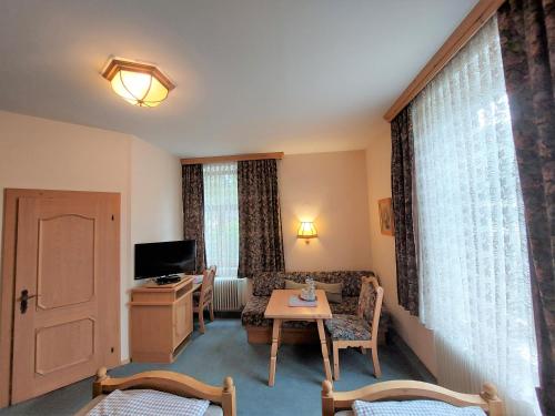 3 Raben - Leoben - Zimmer für Geschäftsreisende, Urlauber, Monteure und Handwerker, Polski Pensjonat Austria, Leoben (fotografie 3)