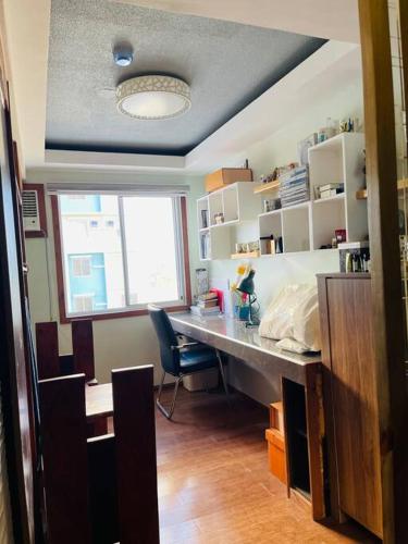Fully-furnished 1 Bedroom condo with parking space photo