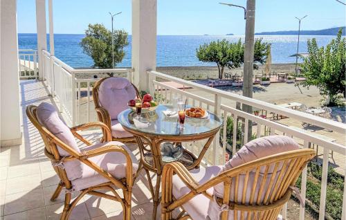 1 Bedroom Amazing Apartment In Vasilika Evia