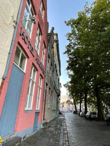 Hotel Adornes - image 10