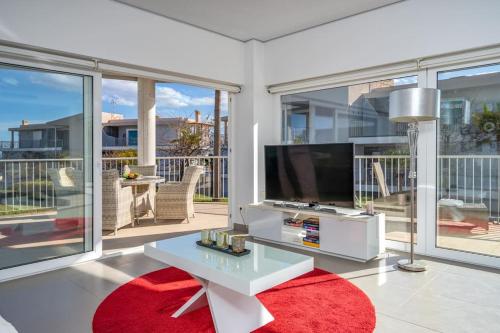 Sunny terrace with Jacuzzi by Costarentals- Ref 26 in Torremuelle