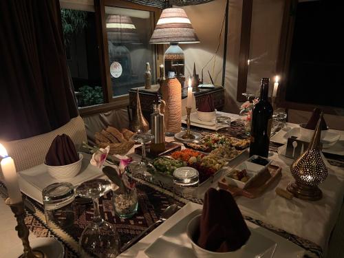 Luxury traditional Tent Camp in Khamlia