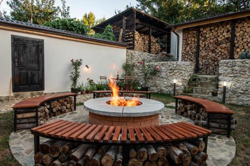 . La Ogas - Superb countryhouse in Socolari, Romania
