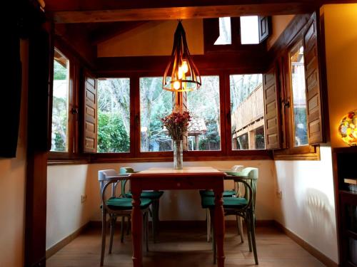 Létesítmények, Acogedora casa rural en la sierra de Madrid in Mataelpino