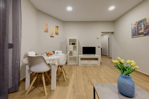 One-Bedroom Apartment with Balcony and Communal Terrace image 10
