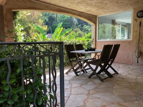 Charmant appartement en rez de villa à Vence - Location saisonnière - Vence