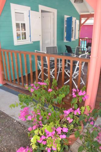 Jardin des Anges-Bungalows créoles et studio (Jardin des Anges-Bungalows creoles et studio) in Le Moule