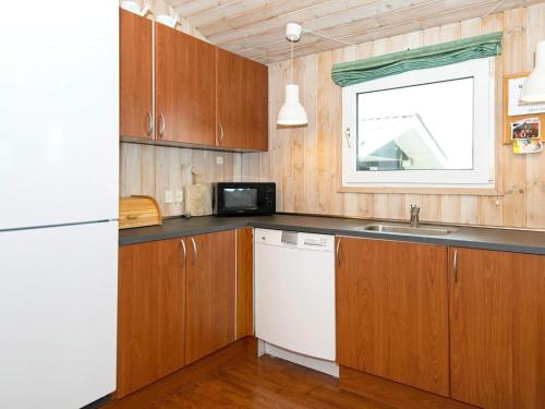 Holiday home Rønde - image 14