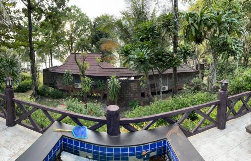 Koh Kood Beach Resort Room Type - Thai Twin House with Garden View Koh Kood Beach Resort Room Type - Thai Twin House with Garden View