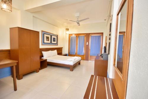room detail thumbnail 0