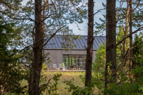 . Saunaga puhkemaja Spithamis, 250 meetrit merest!