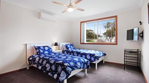 Facilities, 1 - 4 Bowral St Hawks Nest in Hawks Nest