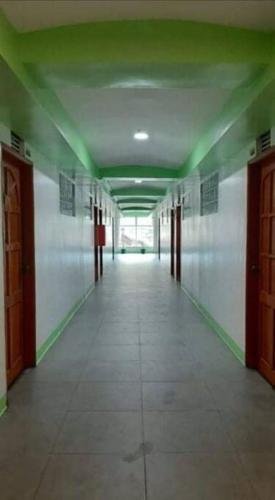 Studio unit that is good for a maximum of 5 pax. photo