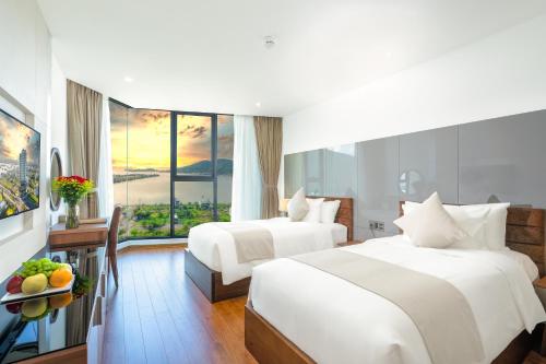 Alan Sea Hotel Danang-FREE DAILY MINIBAR Room Type - Deluxe Twin Room Bay view