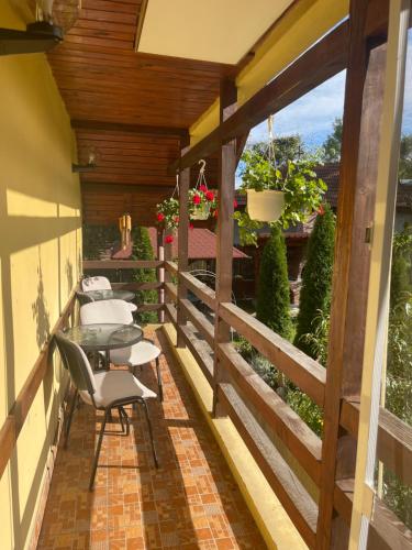 Casa Galbena in ทาร์โกวิสเต