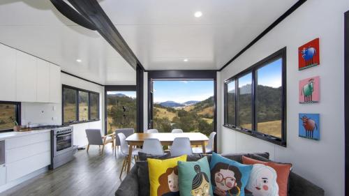 المرافق, Bindera Container House in Copeland