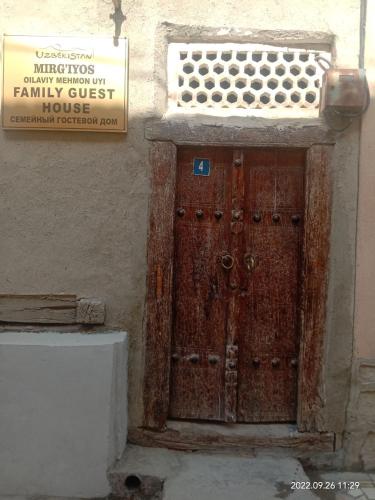 in center of Bukhara Family guest house Mirg'iyos