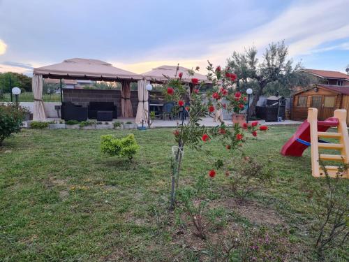  Casa Vacanza Il Giardino del Sole Treglio in Treglio