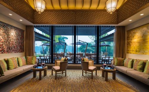 Lobby, Banyan Tree Yangshuo Hotel in Yangshuo
