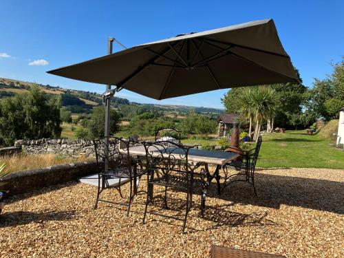 Hares Hideaway at Coed Moelfa