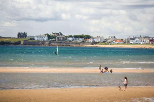 Beach, Number Twenty Six - 2 miles from Elie Beach - 15mins to St Andrews in Colinsburgh