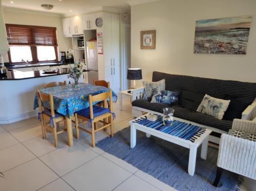 Plettenberg Bay -Casa da Paz - Tap to explore photos