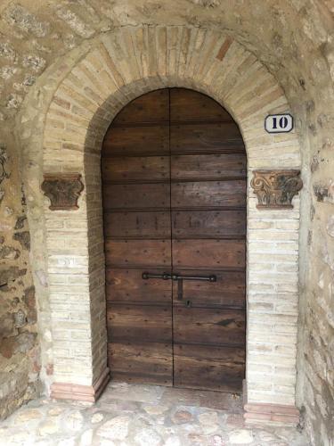 Beautiful residence, sleeps 6, a free breakfast