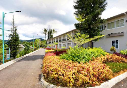 The Balcone Suites & Resort Room Type - Deluxe Double Room