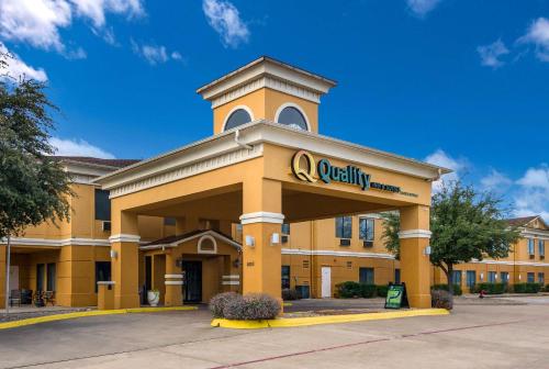 Quality Inn&Suites Granbury - Hotel