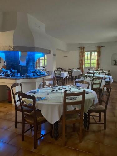 Hotel Restaurant Les Esparrus - image 4