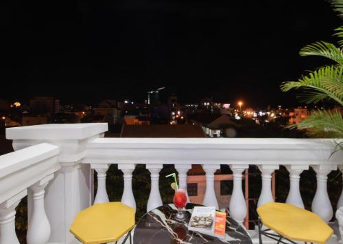 Uy Dương Hotel & Apartment - Nha Trang - 숙소 외관