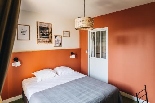Les Chouettes Hostel - image 5