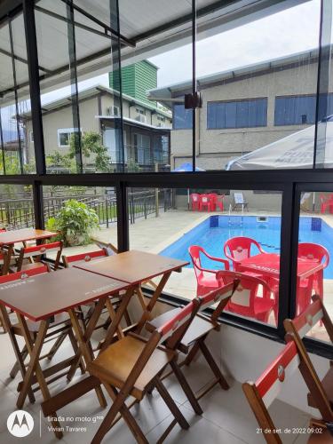 FRANCIS HOTEL MAR, Caraguatatuba