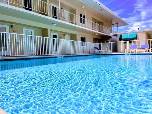 Olde Naples Condo #807