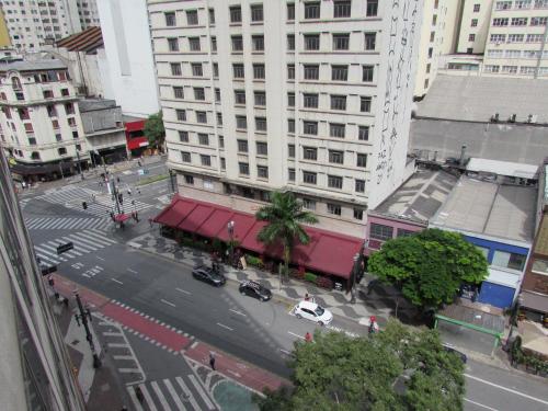 Nébias Palace Hotel junto da Avenida Ipiranga com São João em Frente ao Bar Brahma SP