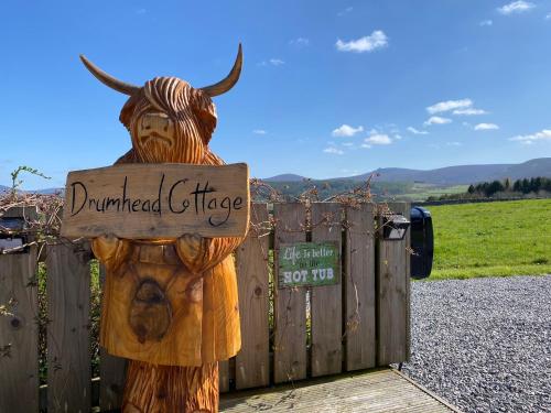 Drumhead Cottage Finzean, Banchory Aberdeenshire Self Catering with Hot Tub