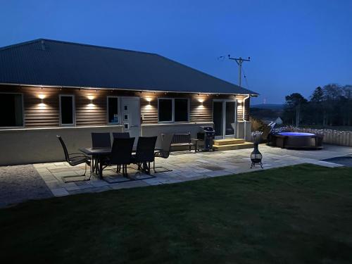 Зовнішній вигляд готелю, Drumhead Cottage Finzean, Banchory Aberdeenshire Self Catering with Hot Tub in Стракан