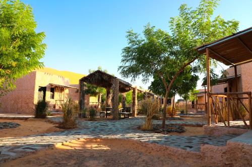 Hotellet från utsidan, Sama al Wasil Desert Camp (Sama al Wasil Desert Camp ) in A'Sharqiyah Sands (Wahiba)