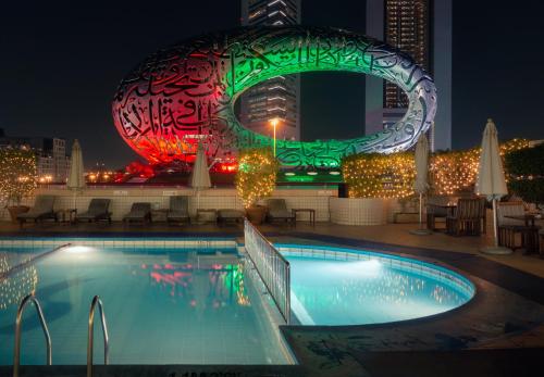 Swimming pool, Millennium Plaza Downtown Suites Dubai in Dubai