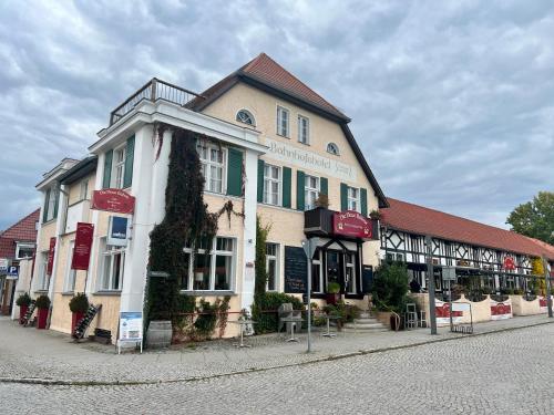 . Bahnhofshotel Die Neue Bühne