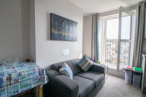 Picture of Sea La Vie- Cosy, Modern, Harbourside Views