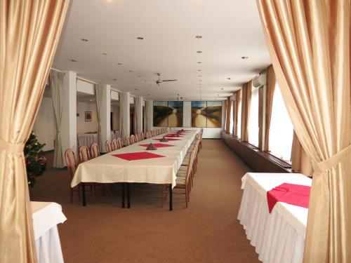 Trung tâm dịch vụ văn phòng, Retro Hotel Suza in Bratislava I