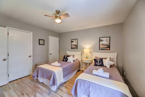 Swansboro Coastal Home Less Than 3 Mi to State Park! Swansboro Coastal Home Less Than 3 Mi to State Park!