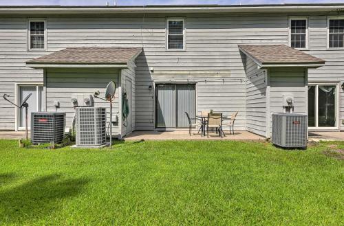 Swansboro Coastal Home Less Than 3 Mi to State Park! Swansboro Coastal Home Less Than 3 Mi to State Park!